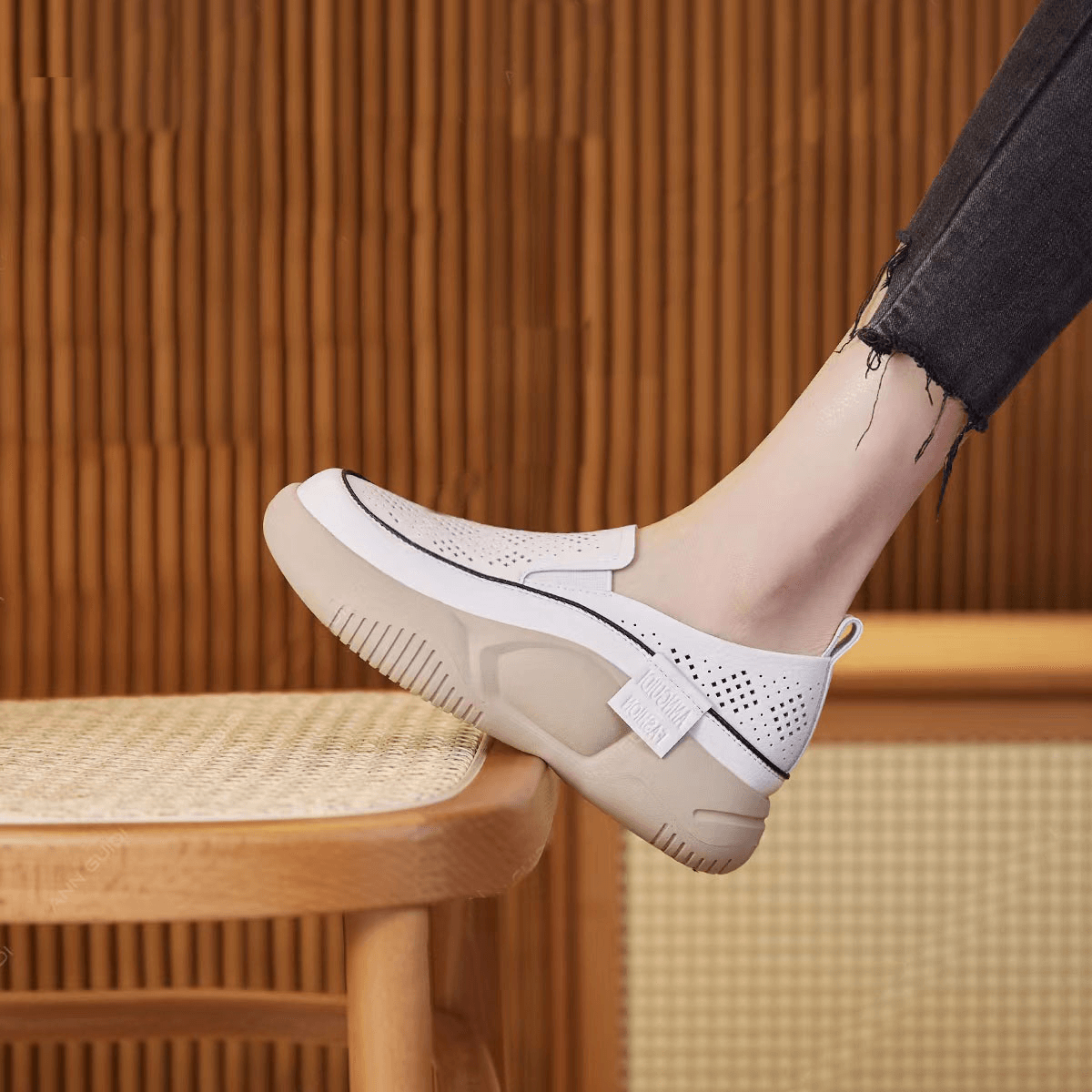 Oferta limitata-Model nou pentru vara 2023, pantofi loafers din piele de vacă cu perforații, talpă moale și vârf rotund