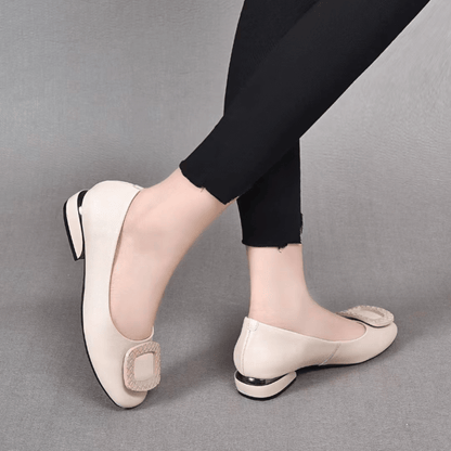 🔥【Promovare extrasezon】【35-40】Ofertă limitată-2024 Pantofi de damă din piele moale cu talpă moale cu toc gros cu vârf rotund!