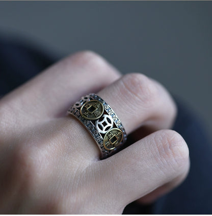 Monede antice de cupru de cinci împărați și inele de argint