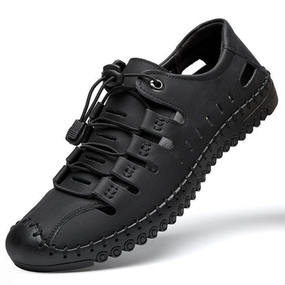 Novo 2024  39-44 Ao ar livre Baotou Beach Shoes Verão Novas Sandálias de Couro Macio Sole Hole Shoes Respirável Moda Casual Shoes Oco Sapatos Masculinos