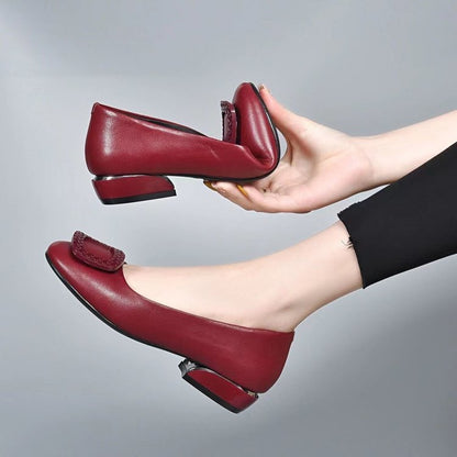🔥【Promovare extrasezon】【35-40】Ofertă limitată-2024 Pantofi de damă din piele moale cu talpă moale cu toc gros cu vârf rotund!