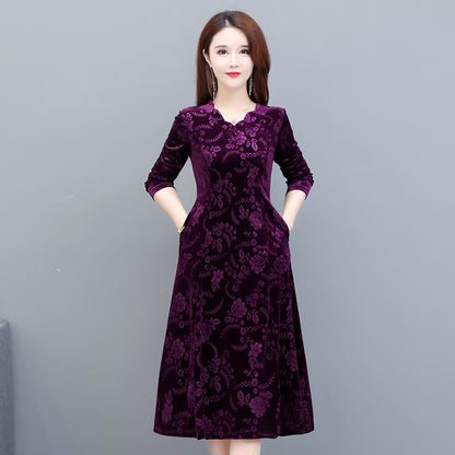 Rochie nouă de toamnă cu decolteu în V cu imprimeu